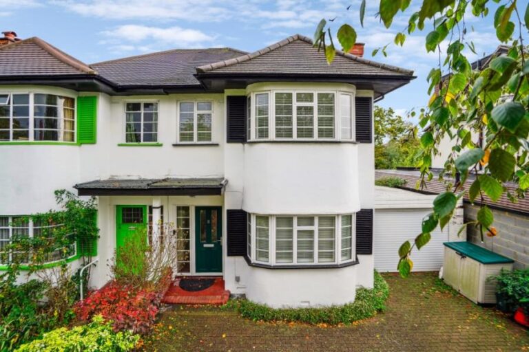 Rushdene road, Pinner