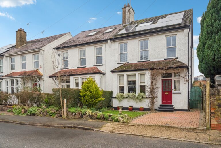 35 Roy Road, Northwood