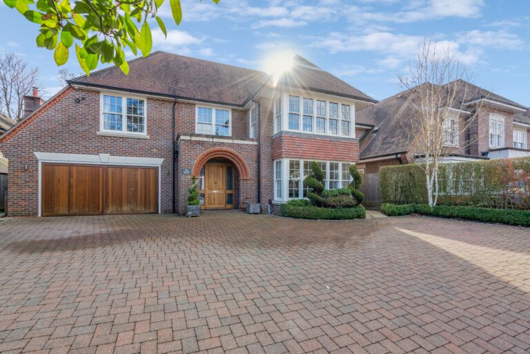 Valley Road, Rickmansworth, WD3