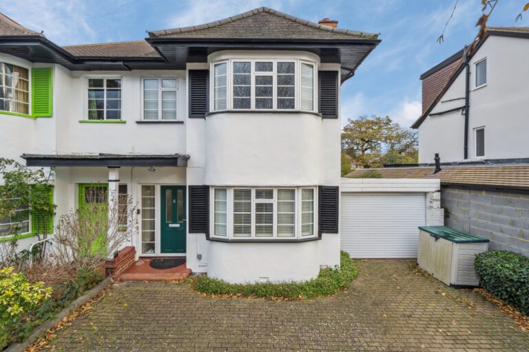 Rushdene Road, Pinner HA5