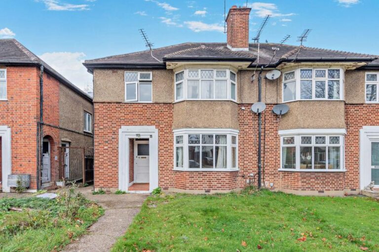 Beechcroft Avenue, Harrow