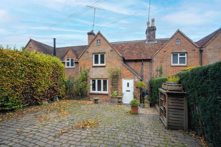 Latimer Road, Chenies Bottom, WD3