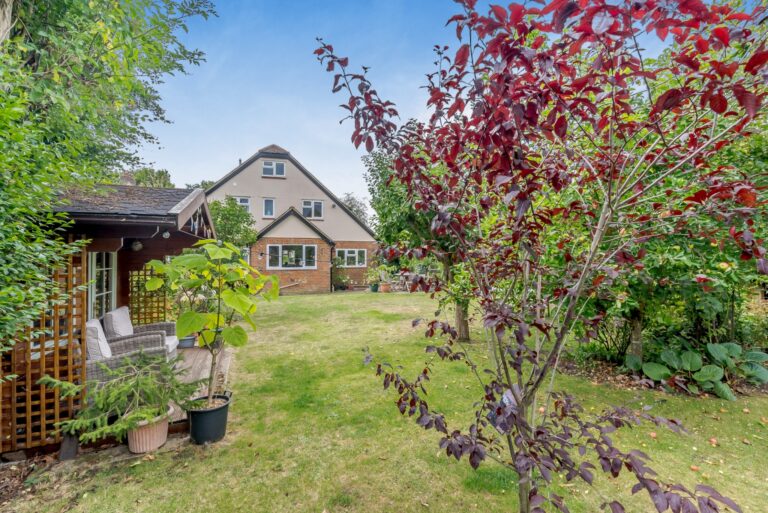 Church Grove, Little Chalfont