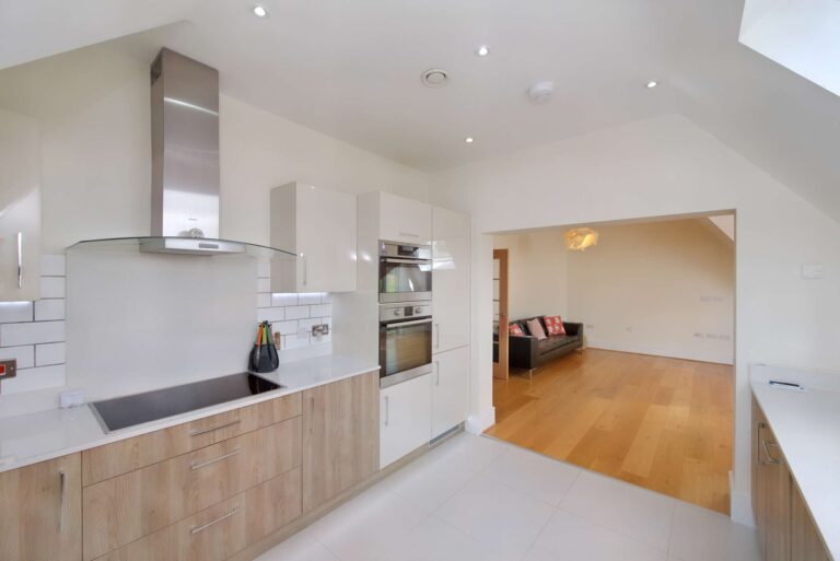 Duck’s Hill Road, Northwood