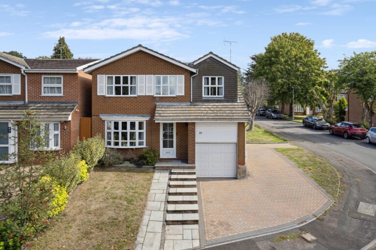 Windmill Drive, Croxley Green, Rickmansworth, WD3
