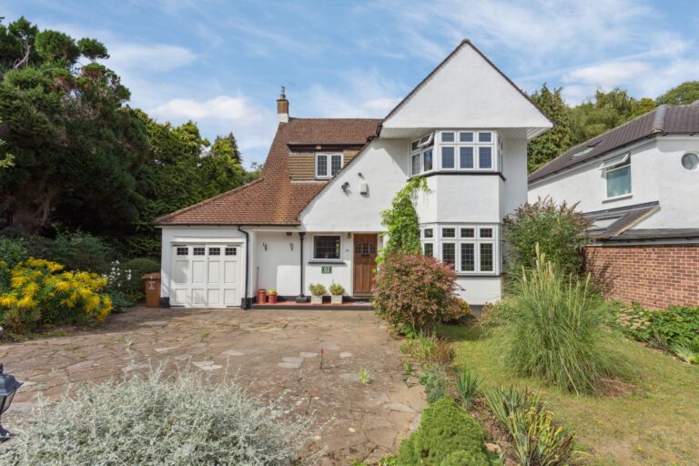 Carpenters Wood Drive, Chorleywood, WD3