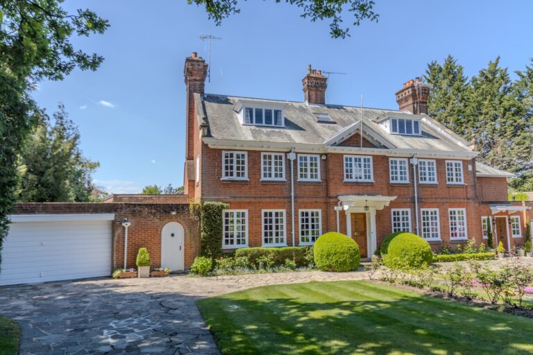 Davenham Avenue, Northwood