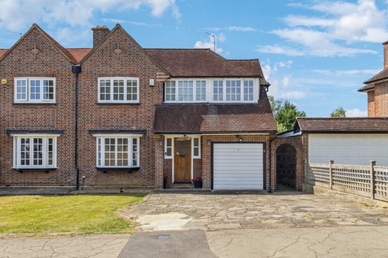 Altham Road, Pinner HA5