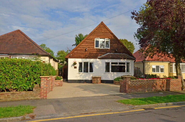 Downs Avenue, Pinner, HA5