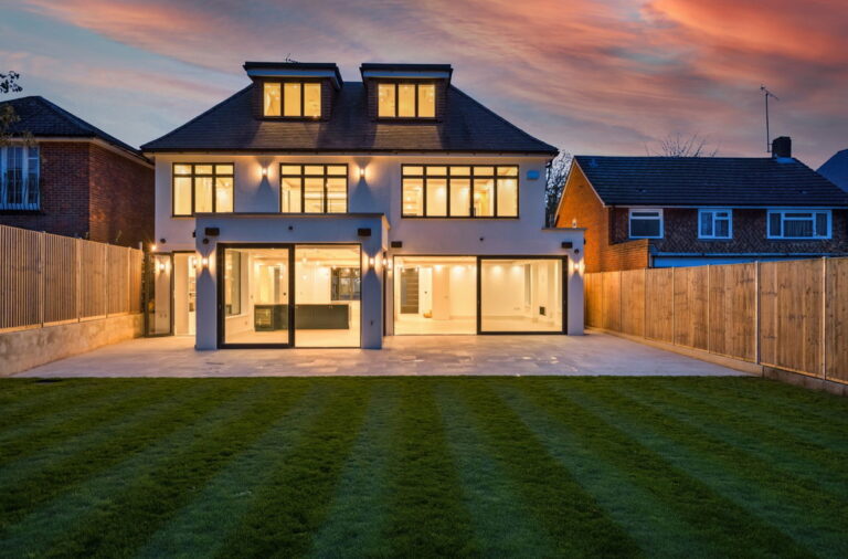 Oakhill Avenue, Pinner Village HA5