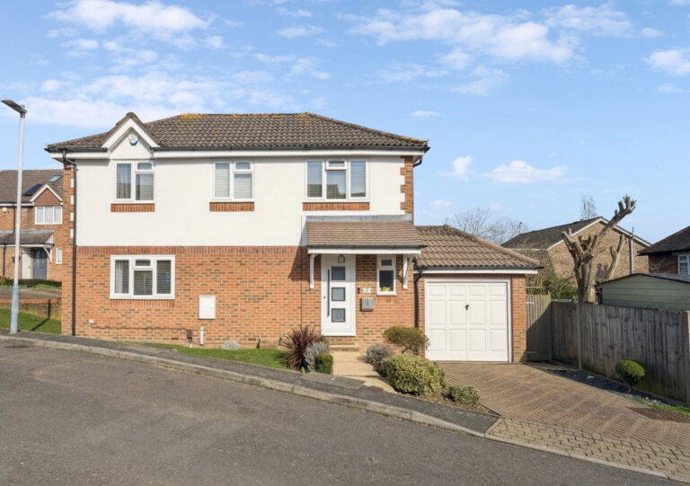 Theodora Way, Pinner HA5