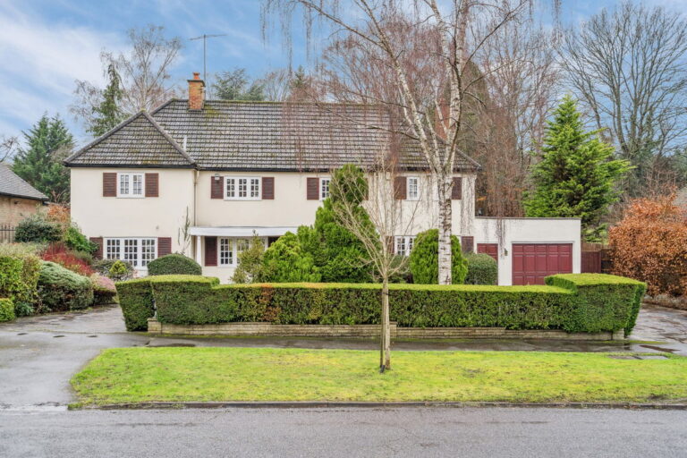 Wolsey Road, Moor Park