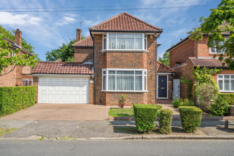 Cedar Drive, Hatch End, Pinner HA5