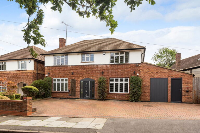 Cheney Street, Pinner HA5