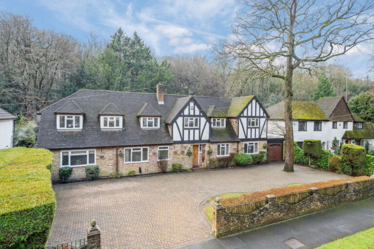 Valley Road, Rickmansworth, WD3