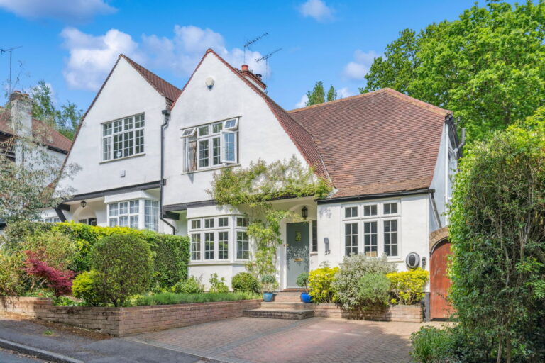 Highfield Way, Rickmansworth, WD3