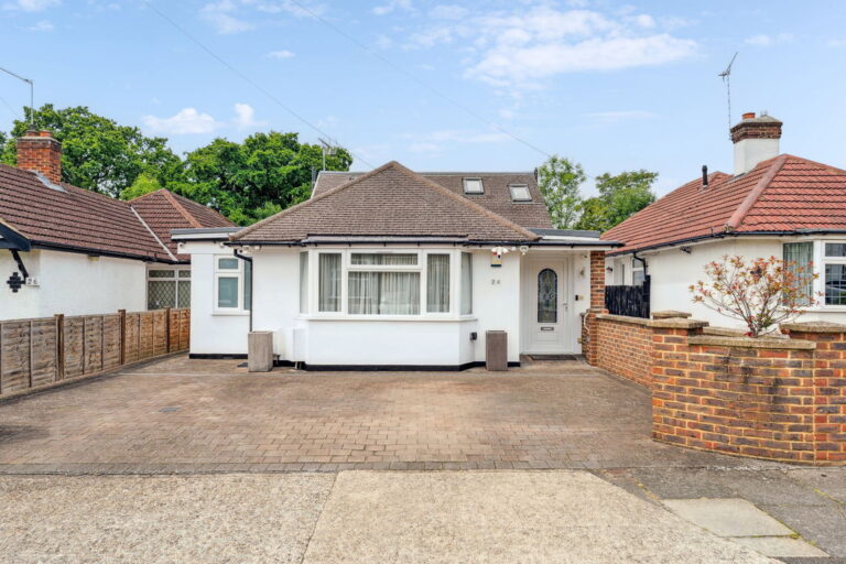 Hazelwood Drive, Pinner HA5