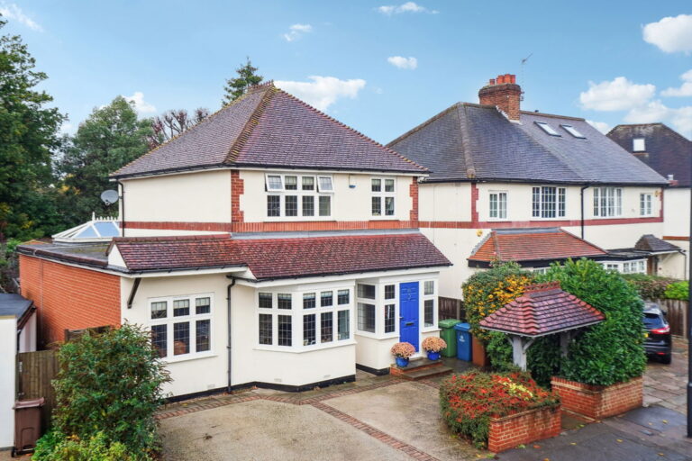 West End Lane, Pinner, HA5