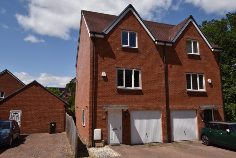 Old Saw Mill Place, Little Chalfont