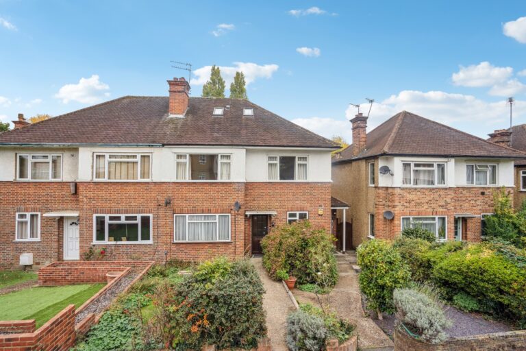 Harlyn Drive, Pinner HA5