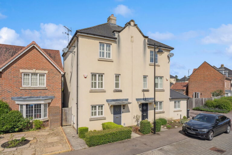 Pevensey Way, Croxley Green, Rickmansworth, WD3