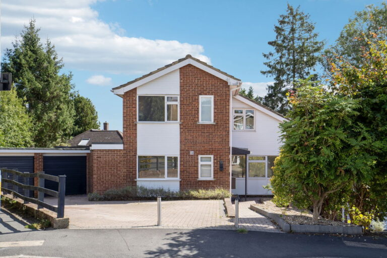 Arnett Way, Rickmansworth, WD3