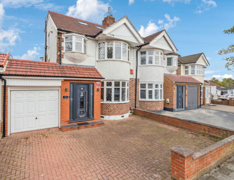 Beaulieu Drive, Pinner HA5