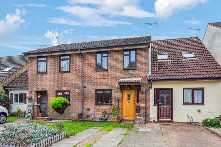 Clarkfield, Mill End, Rickmansworth, WD3