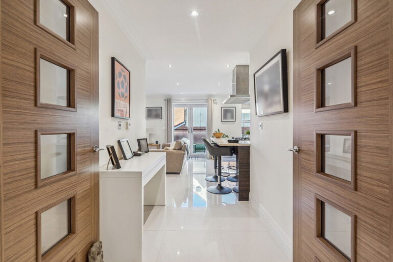 Victoria Close, Rickmansworth, WD3