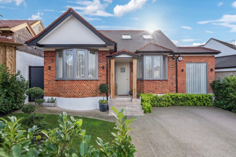 Compton Rise, Pinner HA5