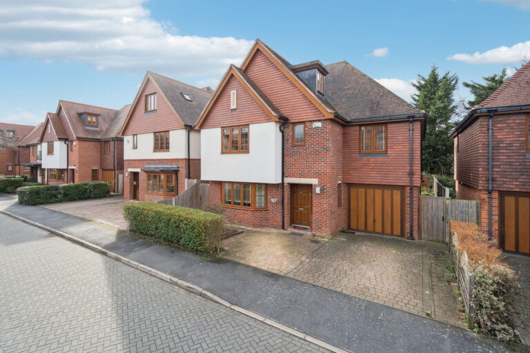 Bishop Ramsey Close, Ruislip