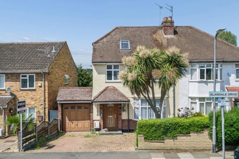 Alandale Drive, Pinner