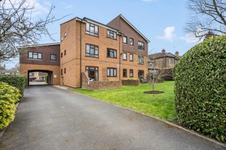 Chester Road, Northwood