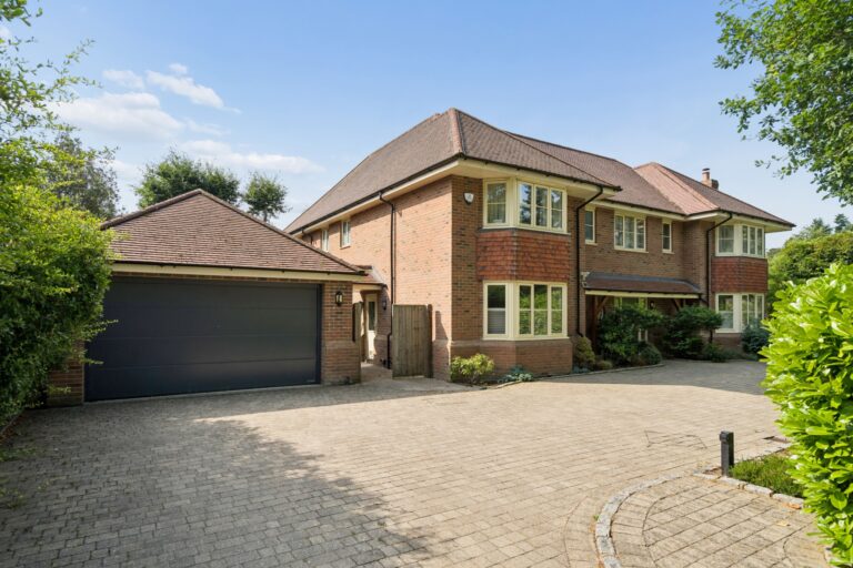 Birkett Way, Chalfont St Giles (Little Chalfont)
