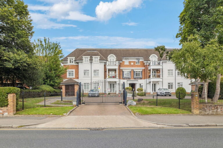 Green Lane, Northwood