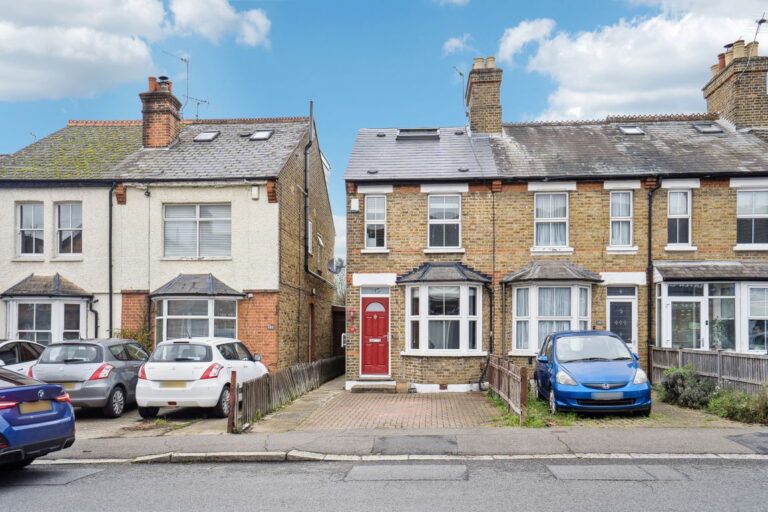 High Street, Northwood