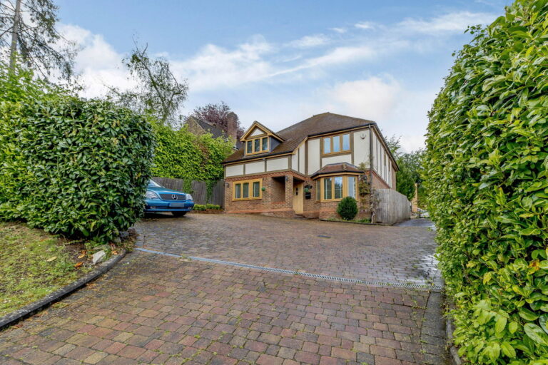 Wyatts Road, Chorleywood, WD3