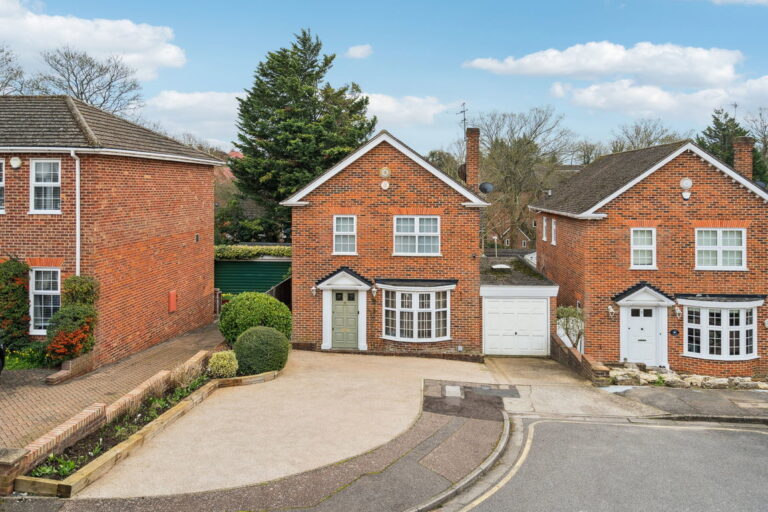 Greenheys Close, Northwood