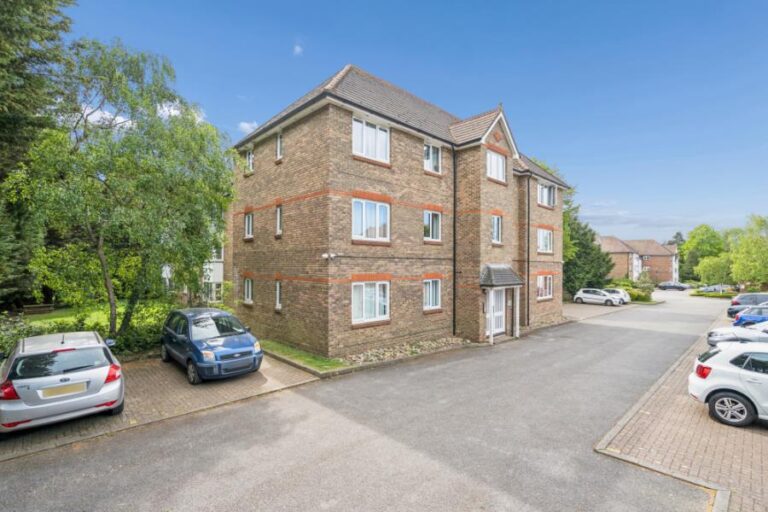 Granville Place, Pinner