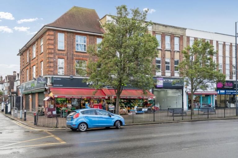Kenton Road, Harrow