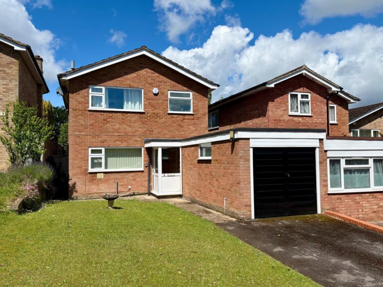 Clayton Walk, Little Chalfont
