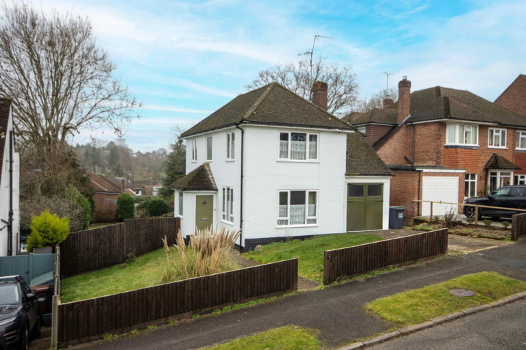 Beechwood Avenue, Chorleywood, WD3