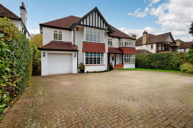 Waxwell Lane, Pinner, HA5 3ES