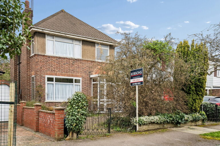 Lawrence Road, Pinner HA5