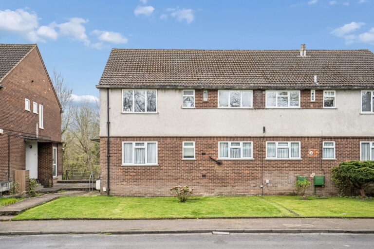 Colne Mead, Mill End, Rickmansworth, WD3