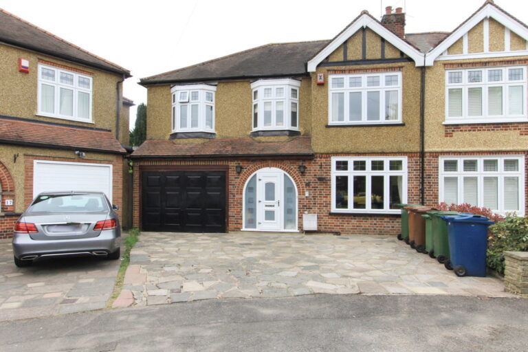 Parkfield Gardens, Harrow, HA2