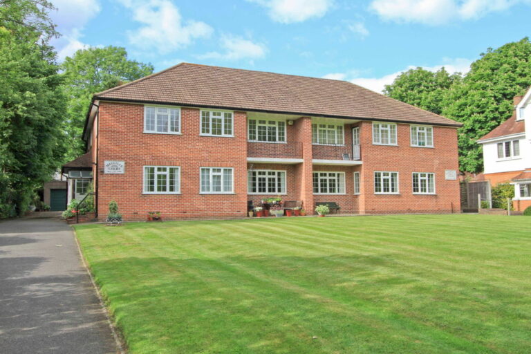 Melville Court, Green Lane, Northwood