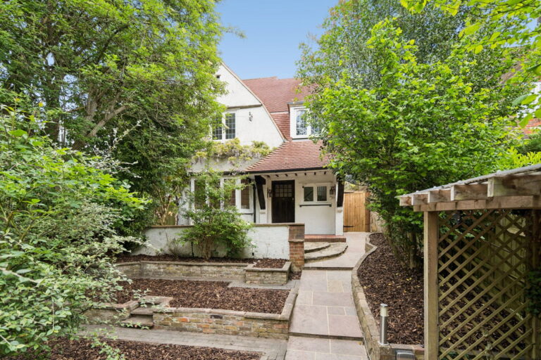 Station Approach, Chorleywood, WD3 5NE