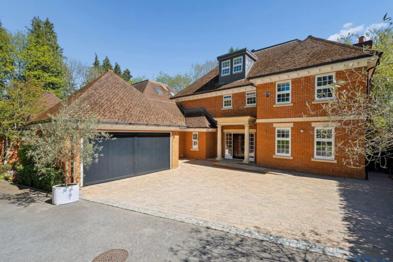 The Clump, Rickmansworth, WD3 4BB