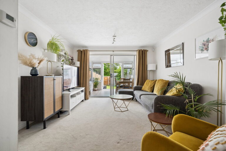 Jordans Road, Mill End, Rickmansworth, Herts, WD3